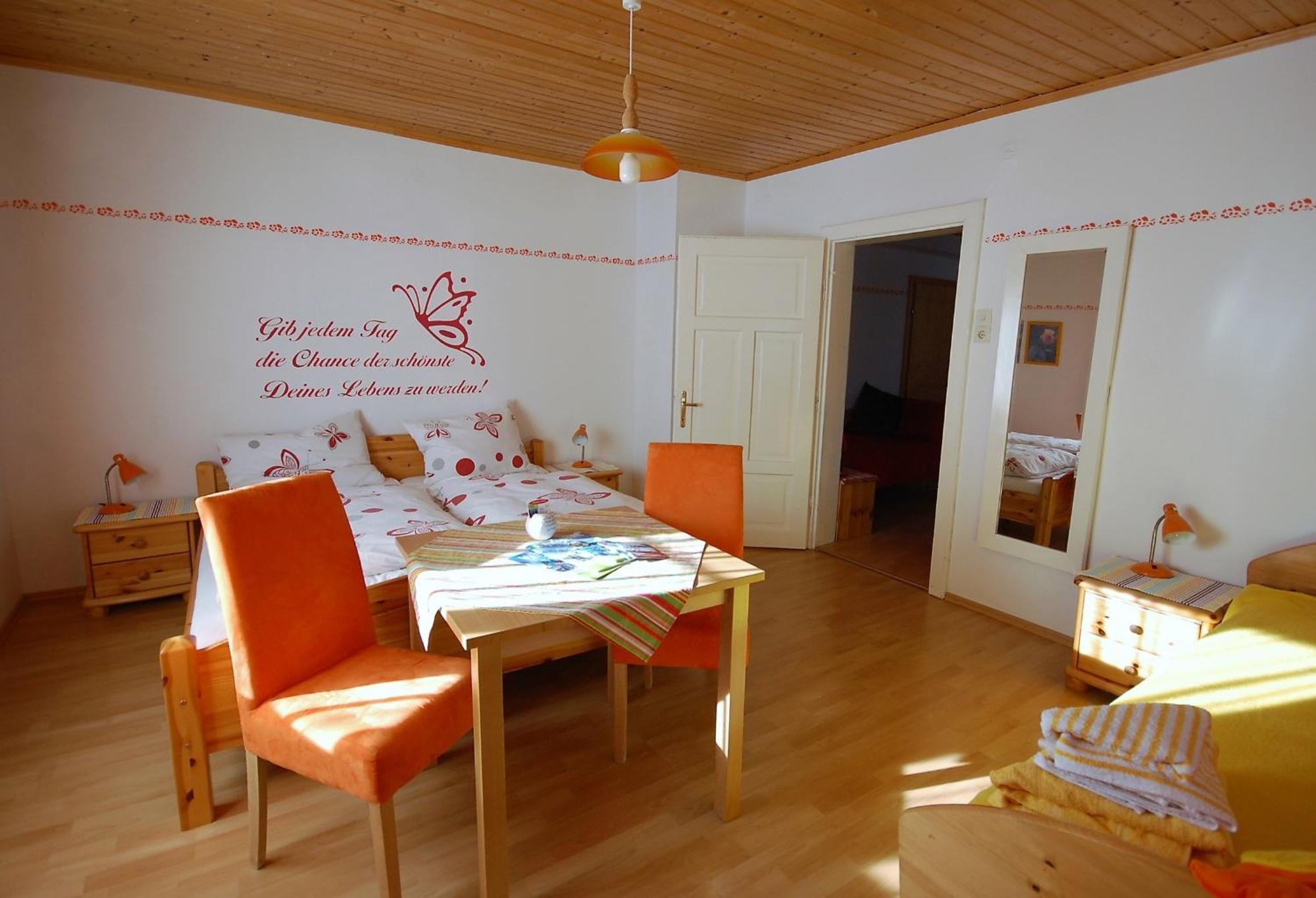 Villa Charming House In Pruggern, Mountain View Extérieur photo