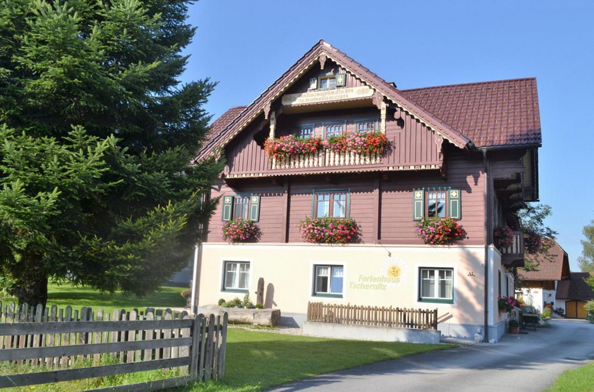 Villa Charming House In Pruggern, Mountain View Extérieur photo