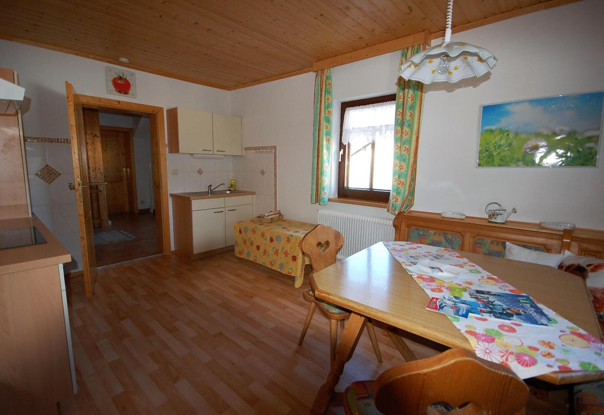 Villa Charming House In Pruggern, Mountain View Chambre photo
