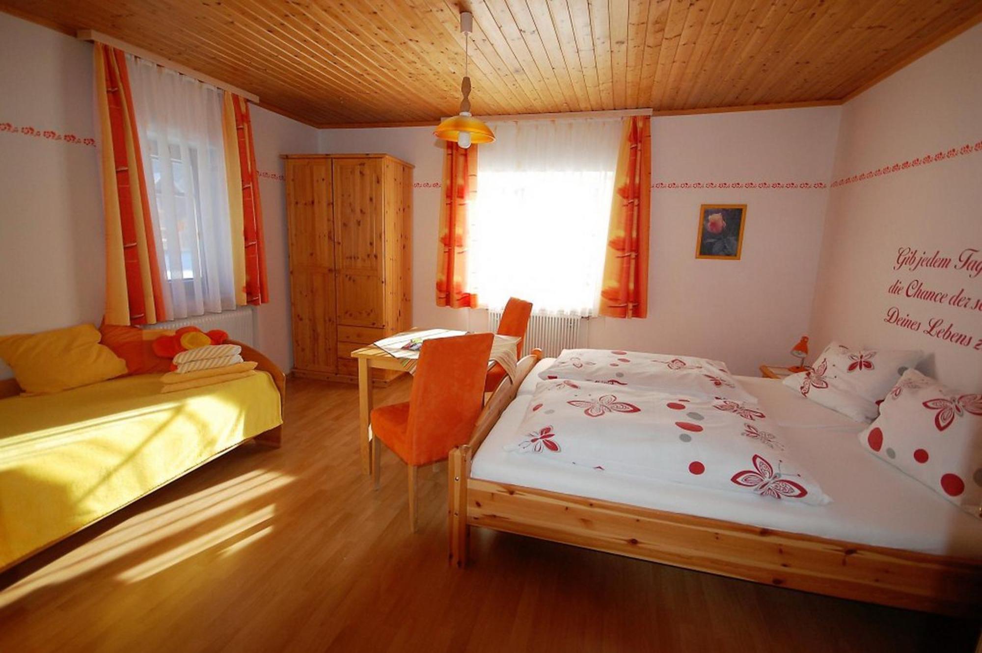 Villa Charming House In Pruggern, Mountain View Extérieur photo