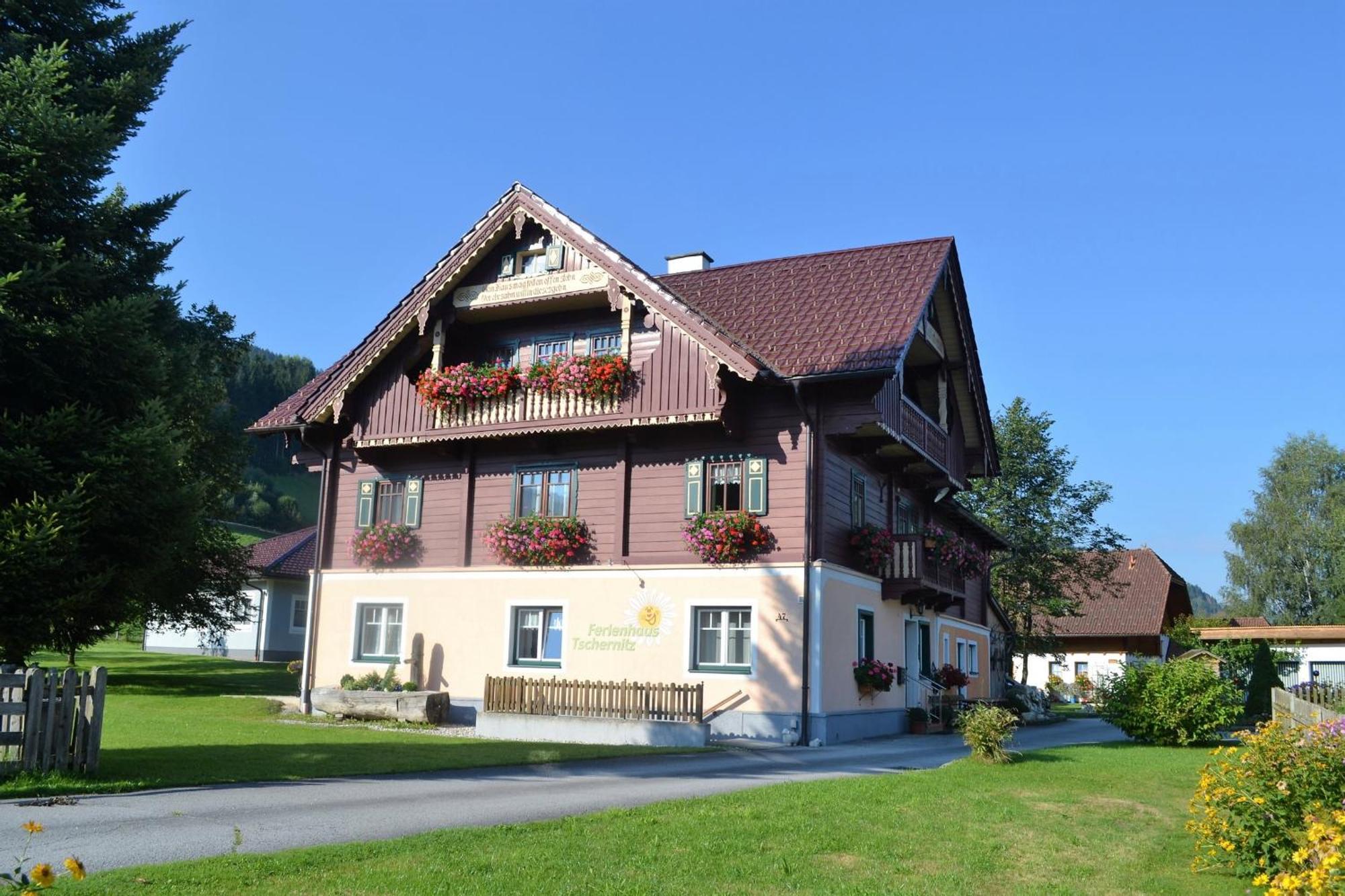 Villa Charming House In Pruggern, Mountain View Extérieur photo
